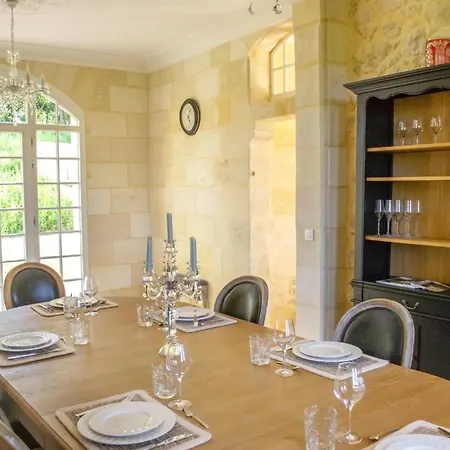 Holiday home La Reserve Du Chateau De Roques