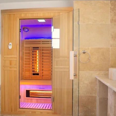 La Reserve Du Chateau De Roques Holiday home