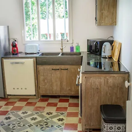 بيت للعطل La Reserve Du Chateau De Roques Puisseguin