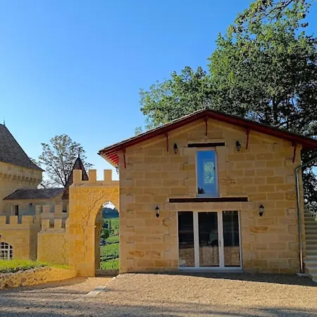 La Reserve Du Chateau De Roques بيت للعطل Puisseguin